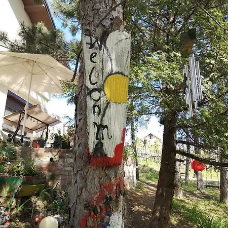 Snezana Jugovo 아파트 *